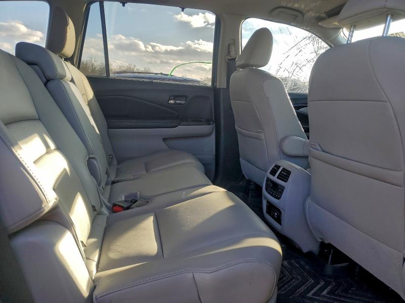 2020 HONDA PILOT TOUR #3304714931