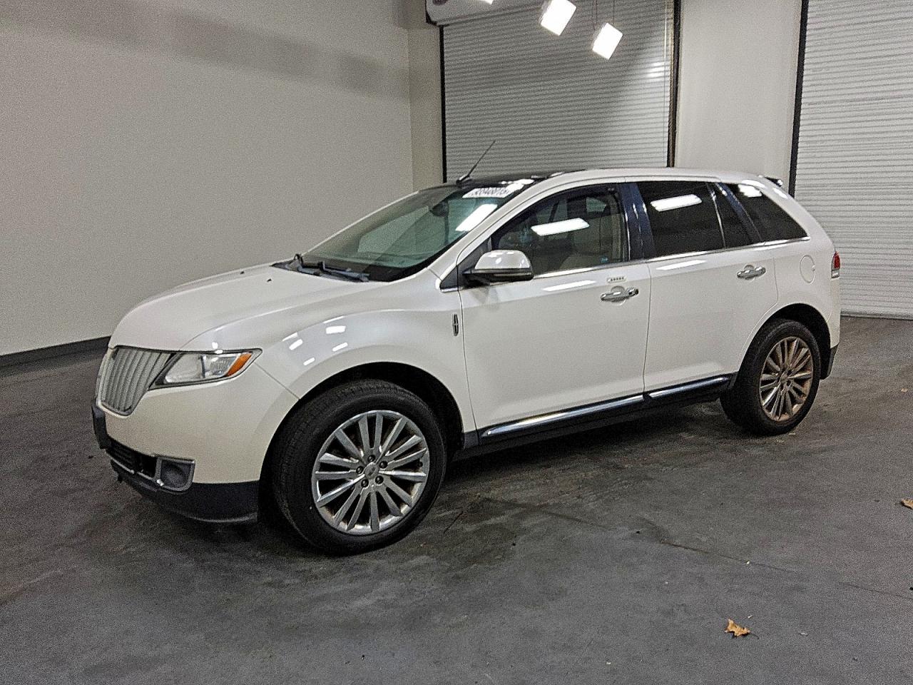 Lot #3301716406 2013 LINCOLN MKX