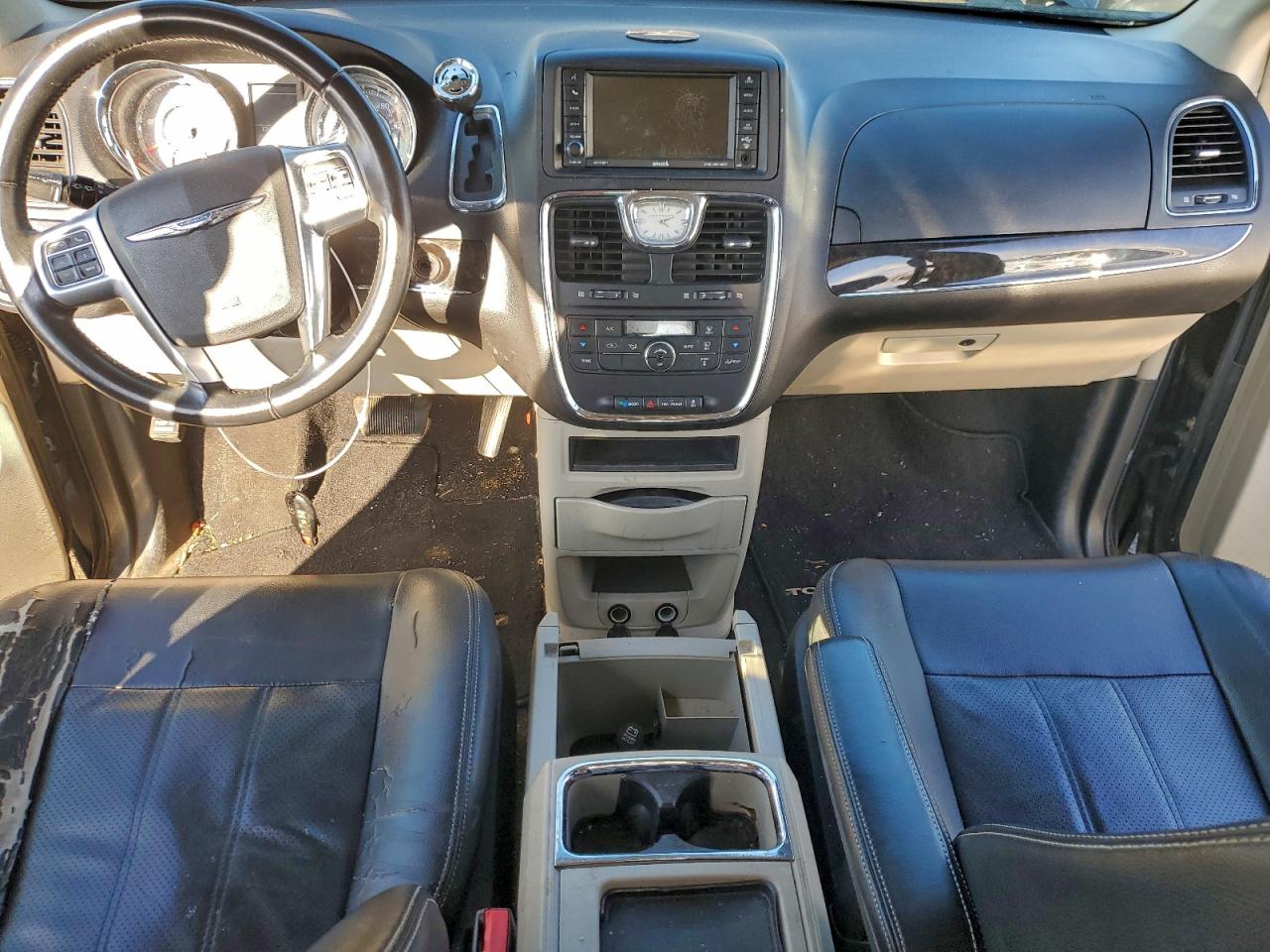 CHRYSLER TOWN & COUNTRY TOURING