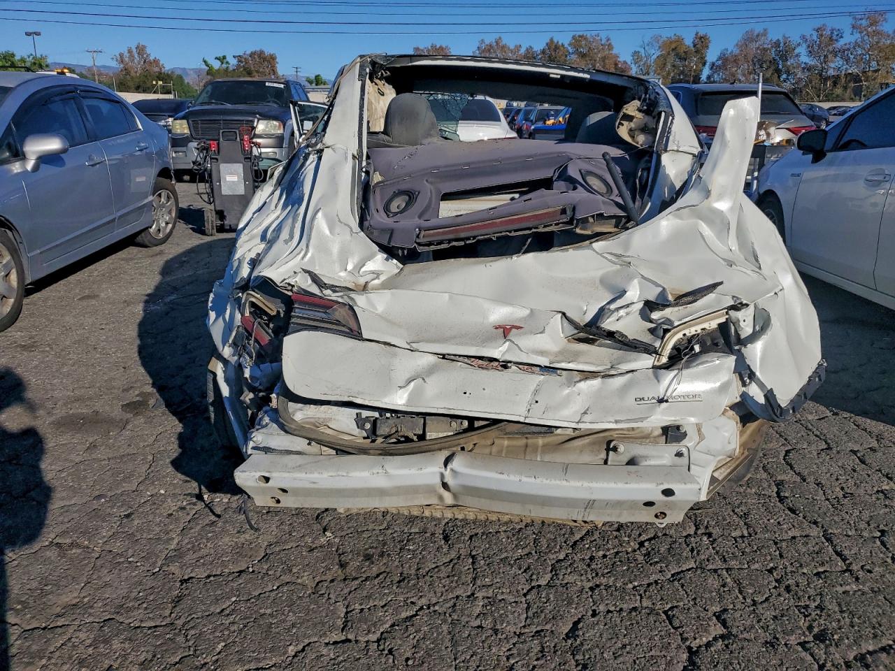 Lot #3311446371 2018 TESLA MODEL 3