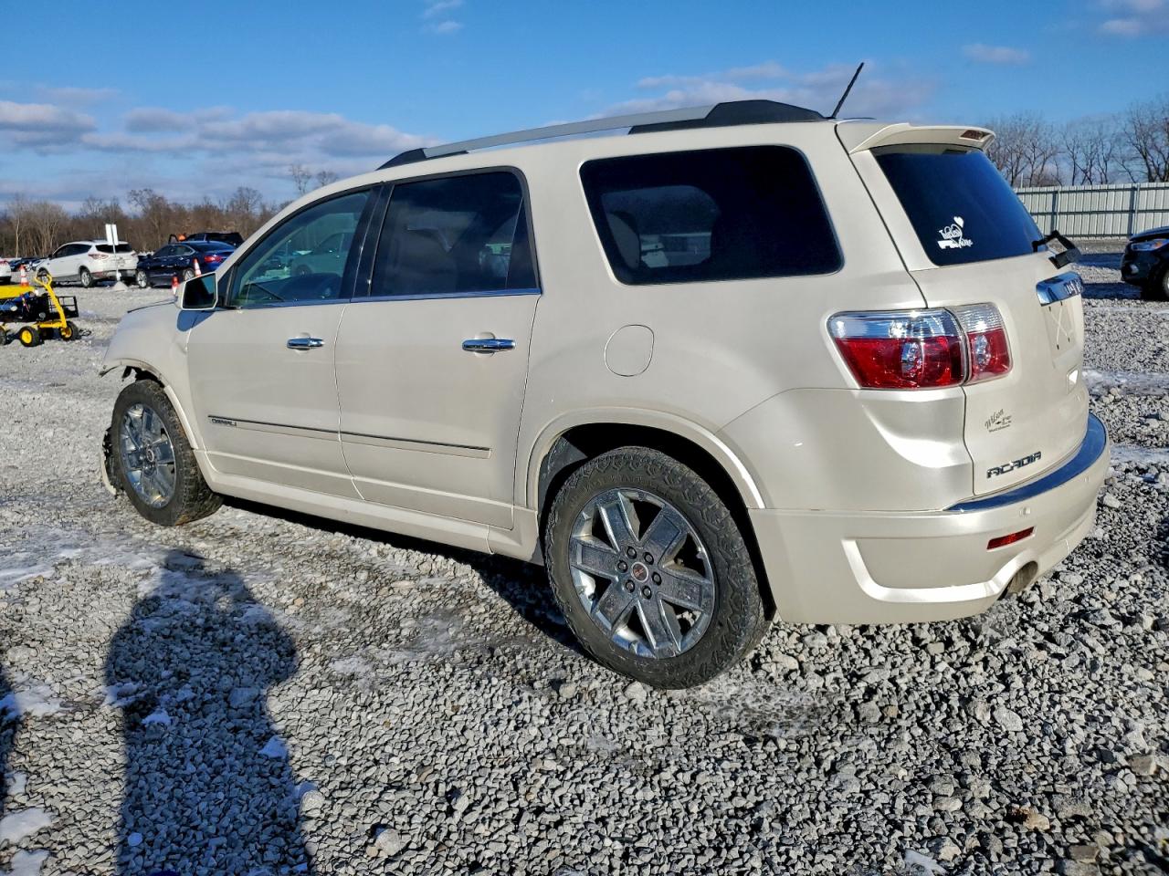 GMC ACADIA DENALI