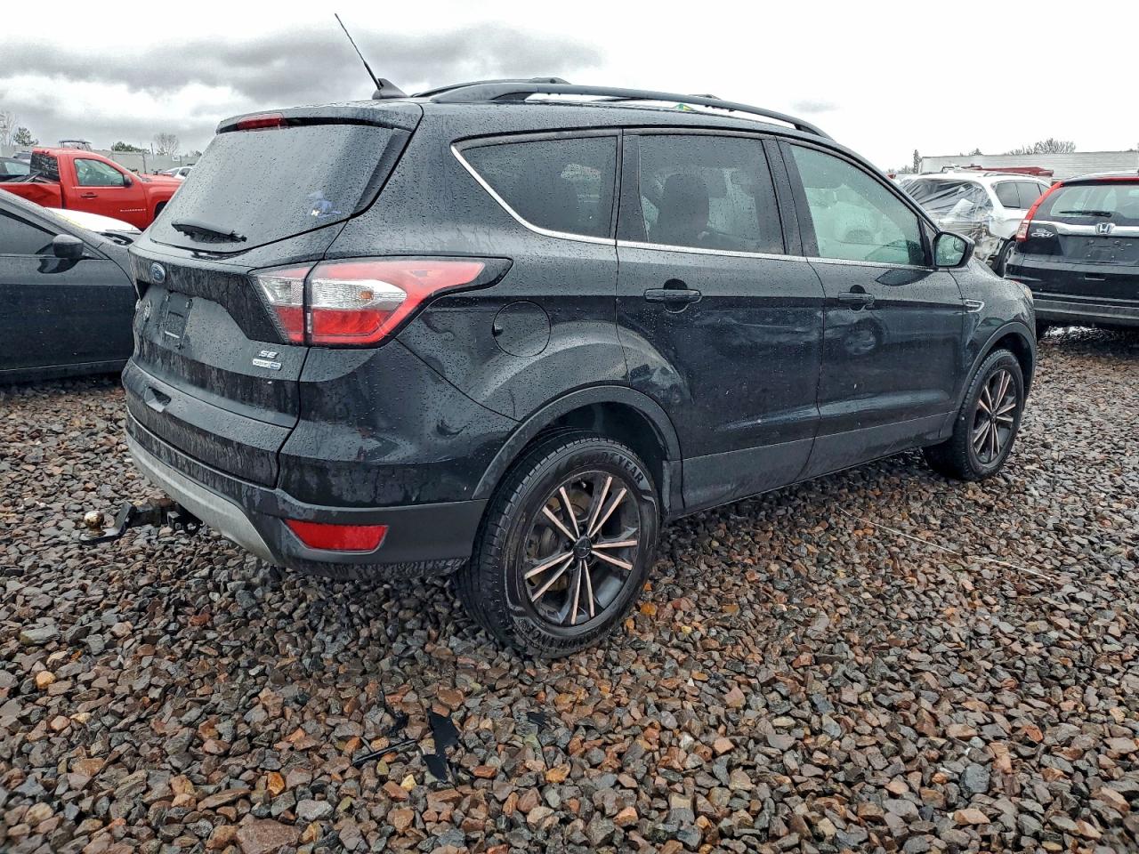 FORD ESCAPE SE