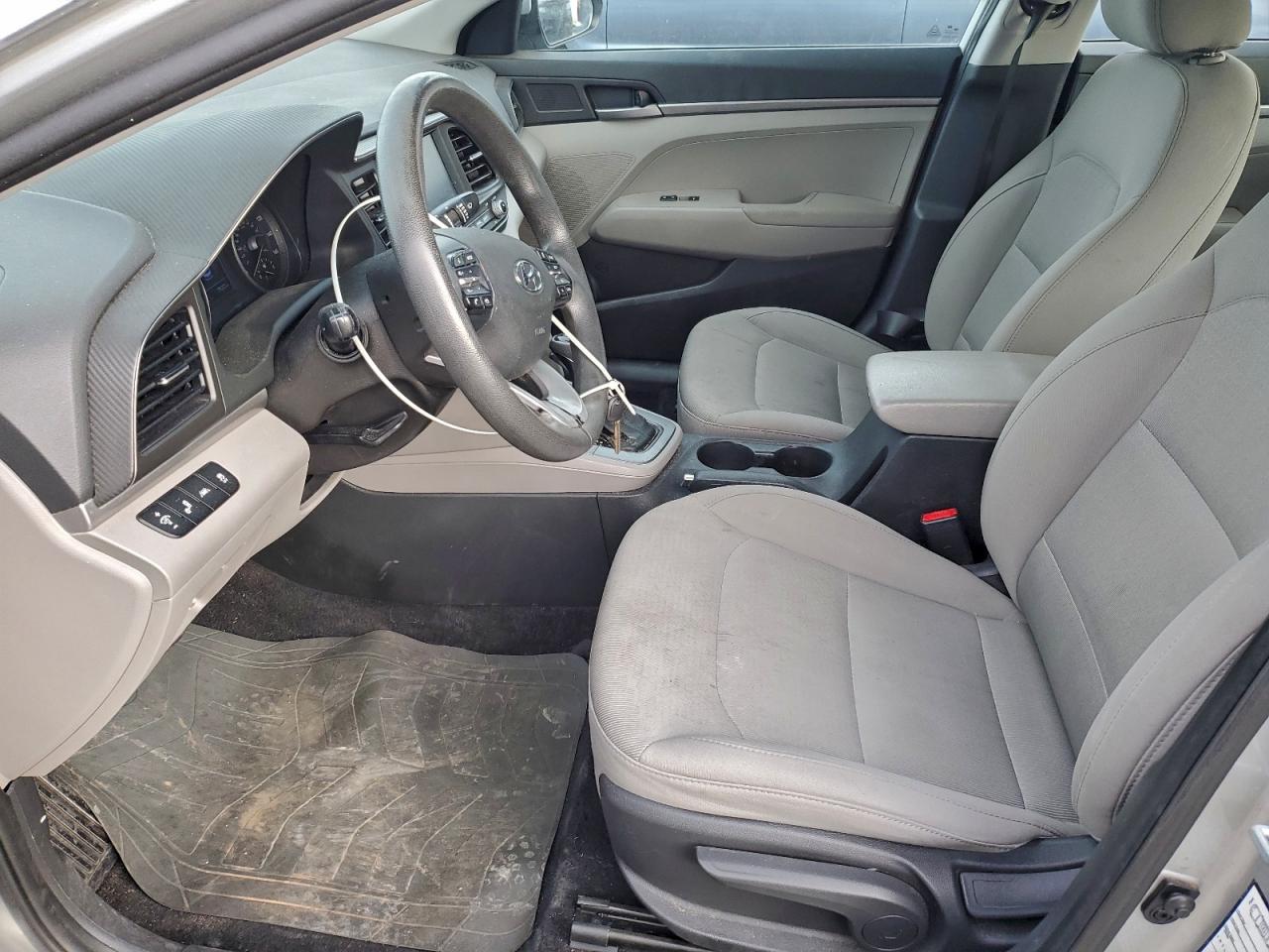 Lot #3311501240 2020 HYUNDAI ELANTRA SE