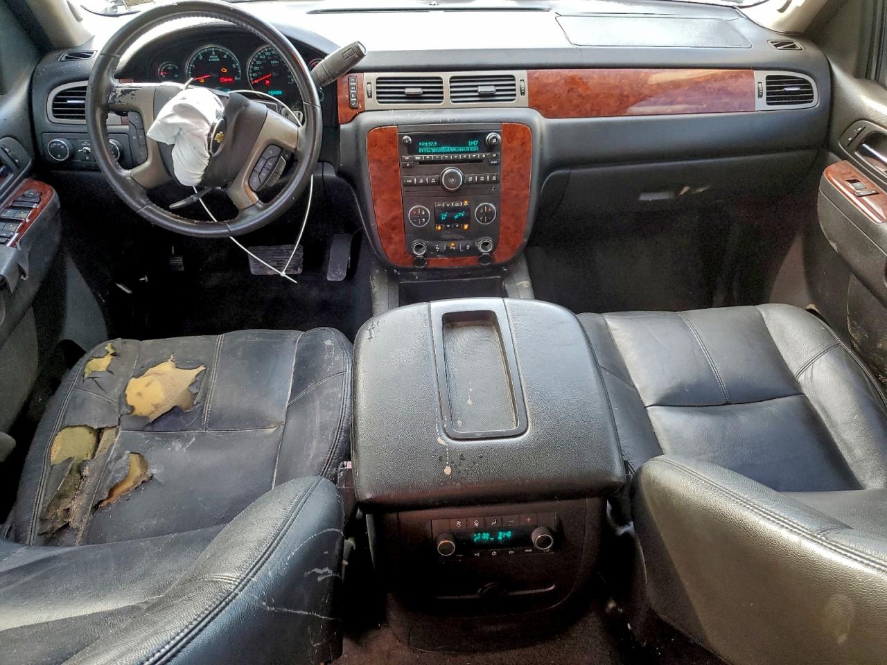 CHEVROLET SUBURBAN K1500 LT