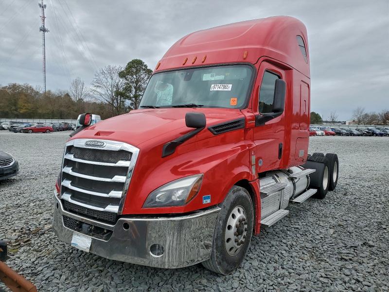 2020 FREIGHTLINER CASCADIA 1 #3319225706