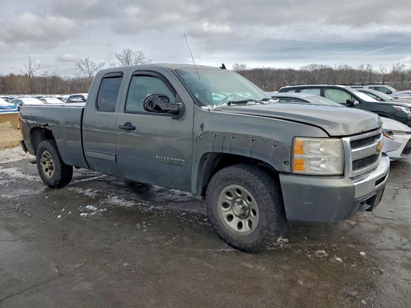 2011 CHEVROLET SILVERADO #3305302317