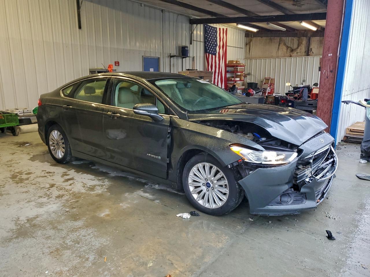 FORD FUSION SE HYBRID