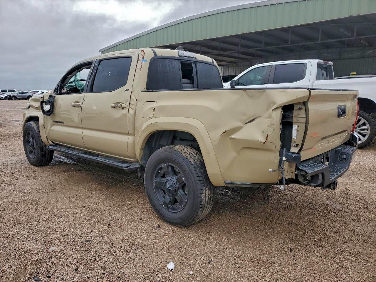 TOYOTA TACOMA DOUBLE CAB