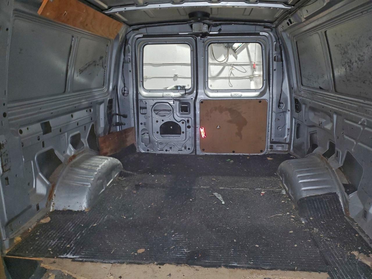 FORD ECONOLINE E150 VAN