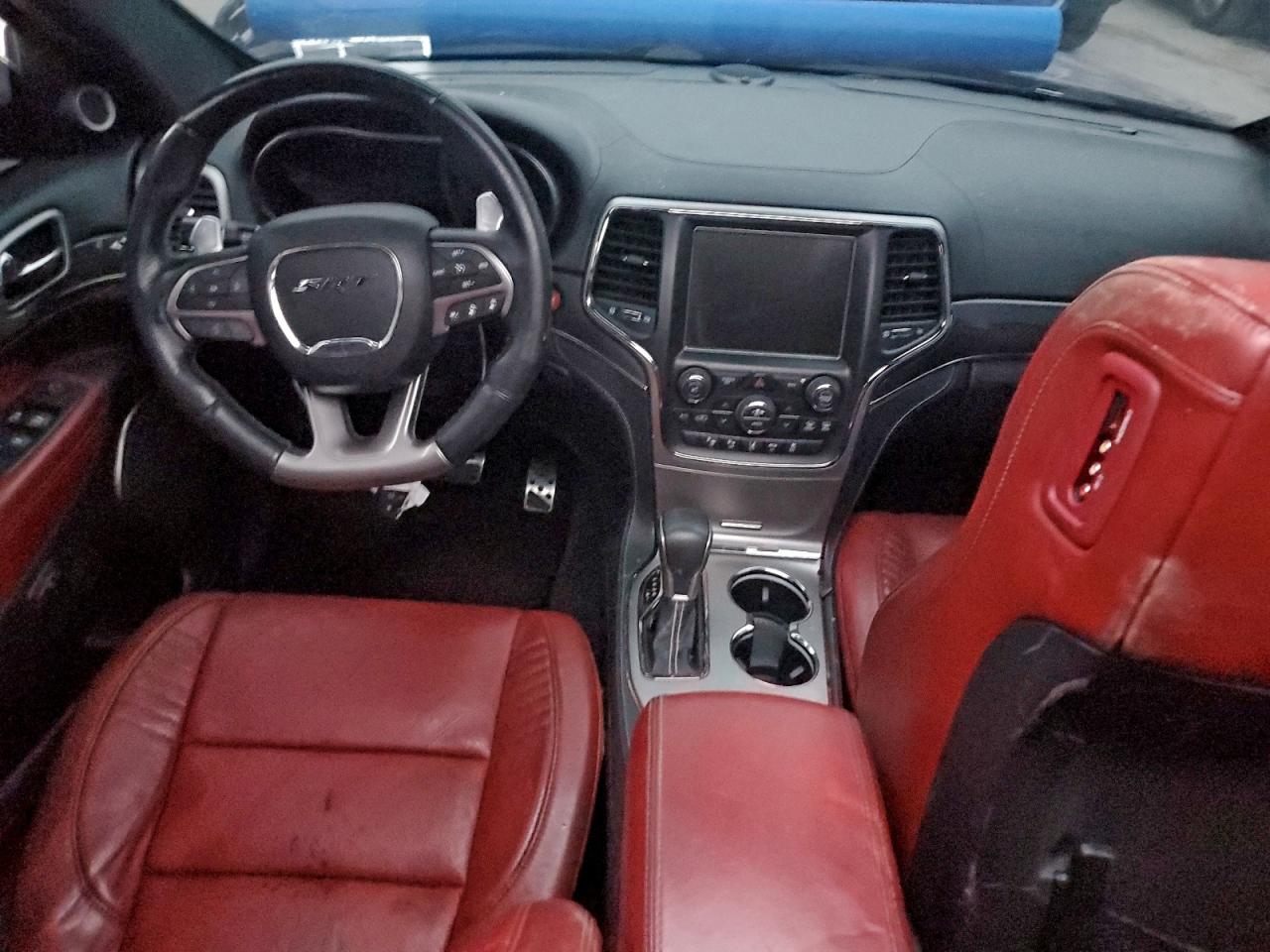 JEEP GRAND CHEROKEE SRT-8