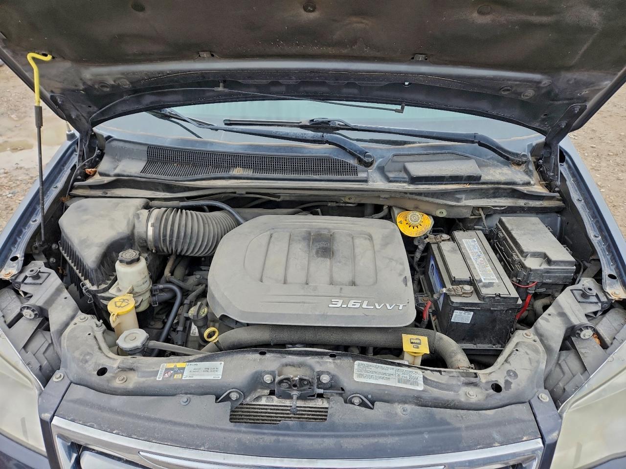 Lot #3302756340 2014 CHRYSLER TOWN & COU