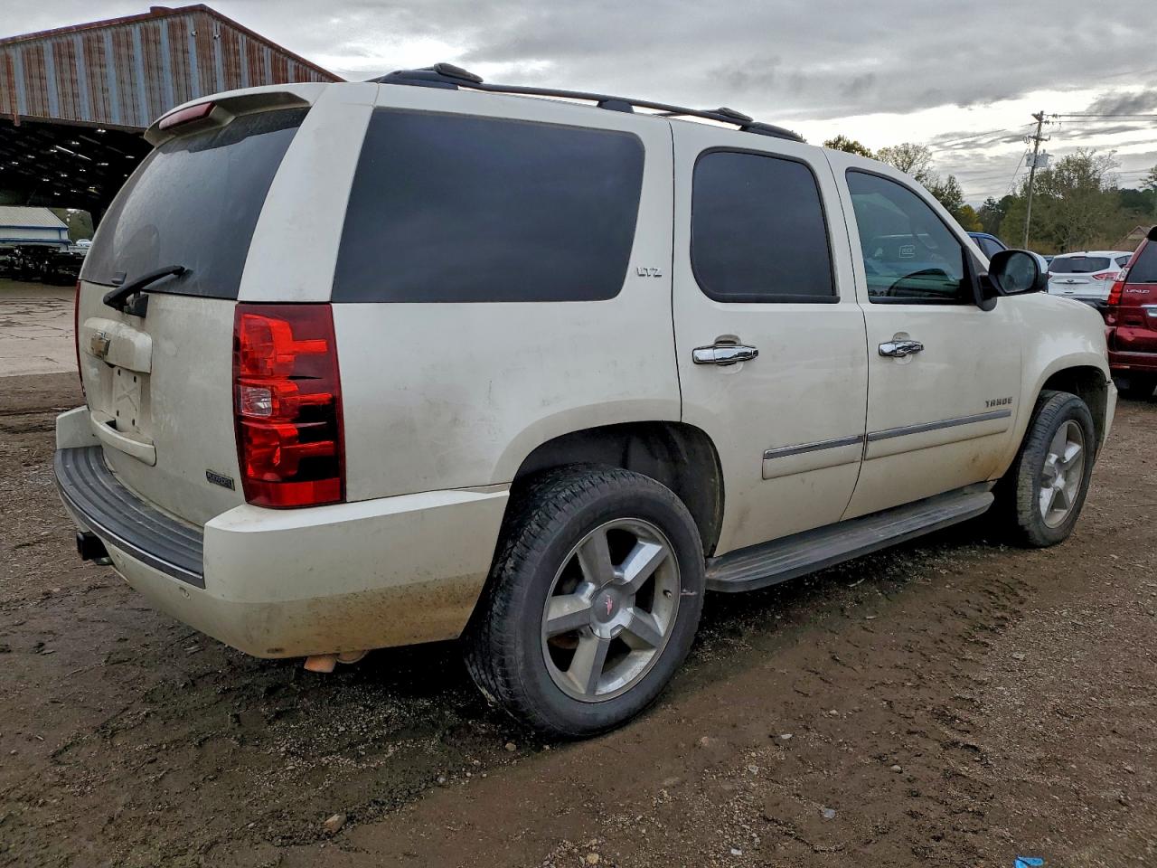 CHEVROLET TAHOE C1500 LTZ