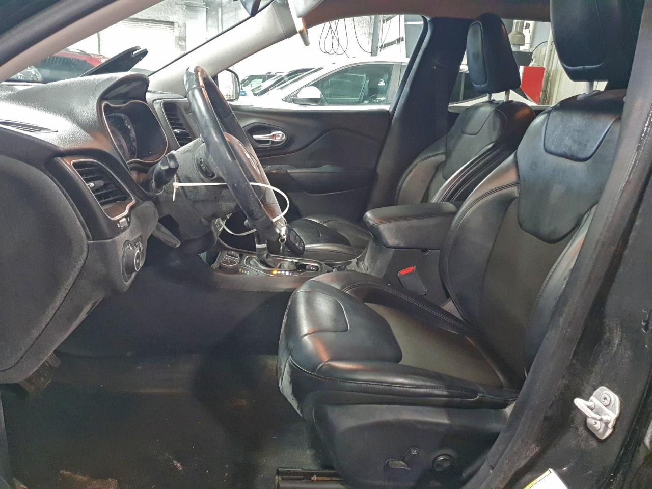 JEEP GRAND CHEROKEE LATITUDE PLUS