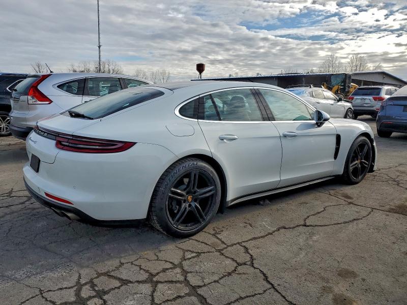 2018 PORSCHE PANAMERA 4 #3305302331