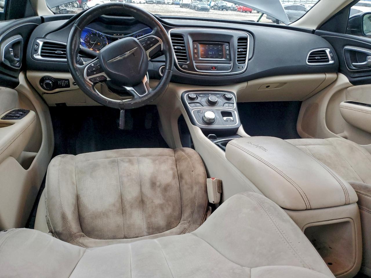 Lot #3316727401 2015 CHRYSLER 200 LIMITE