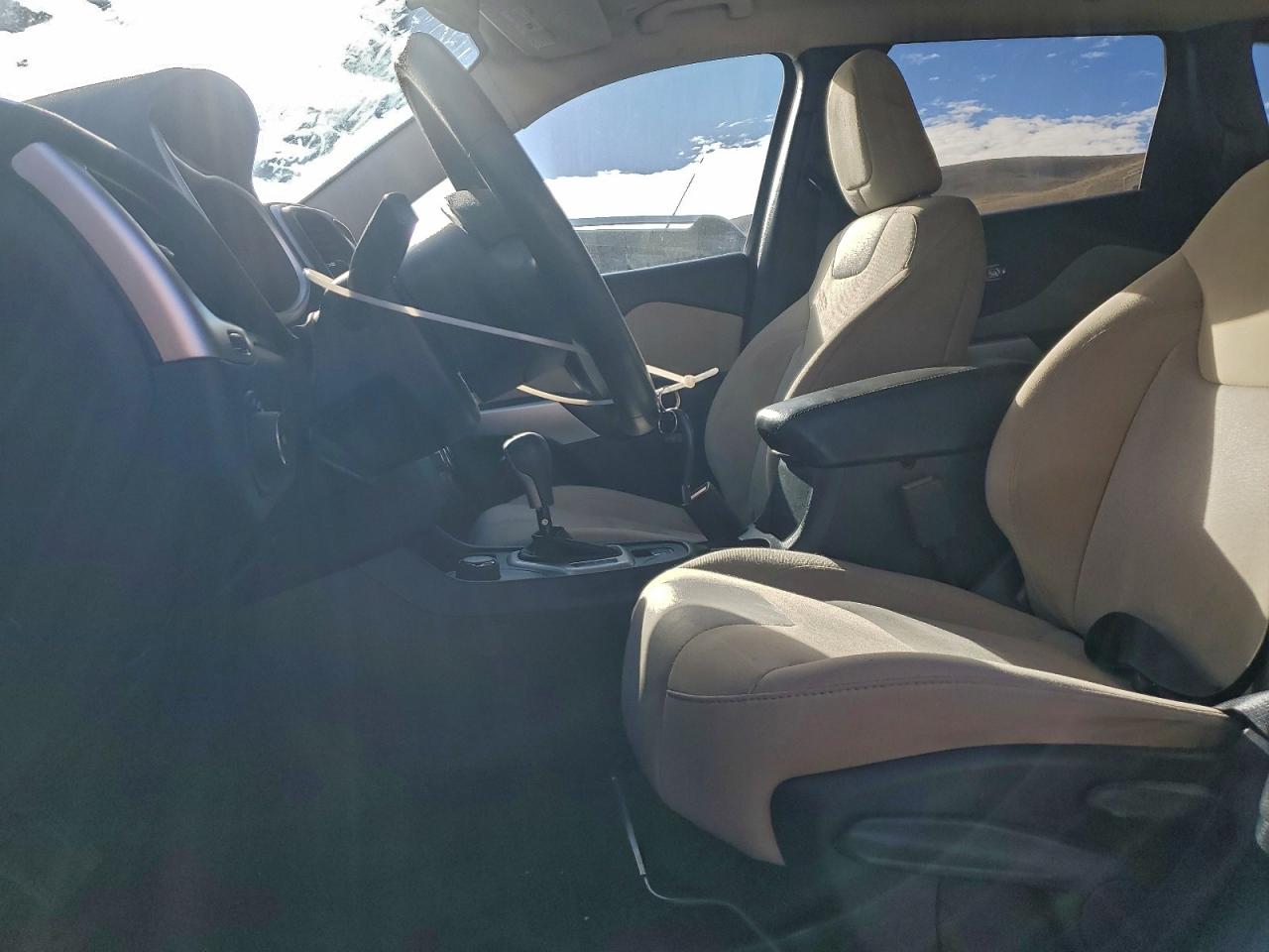 JEEP GRAND CHEROKEE LATITUDE