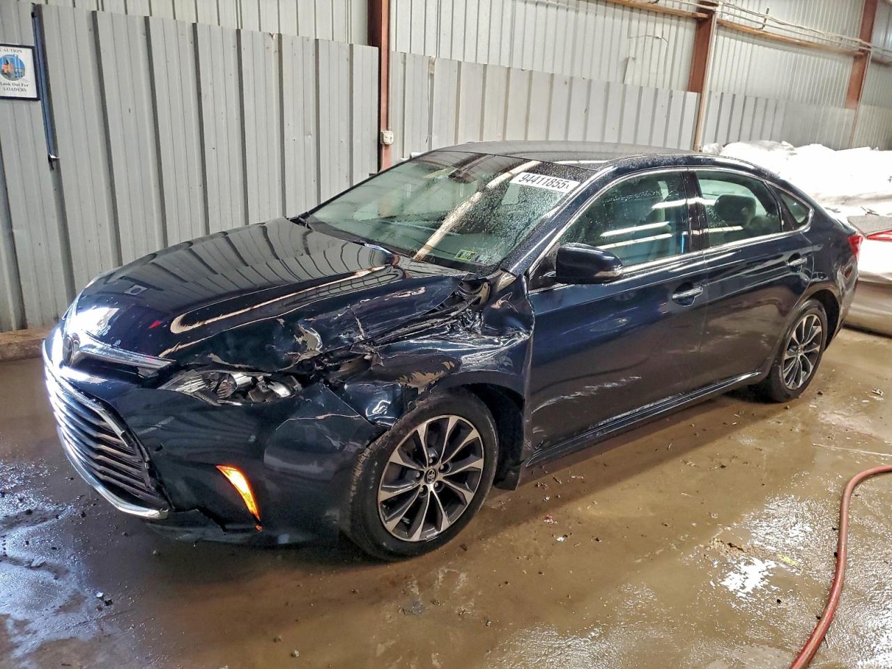 Lot #3315988127 2017 TOYOTA AVALON XLE