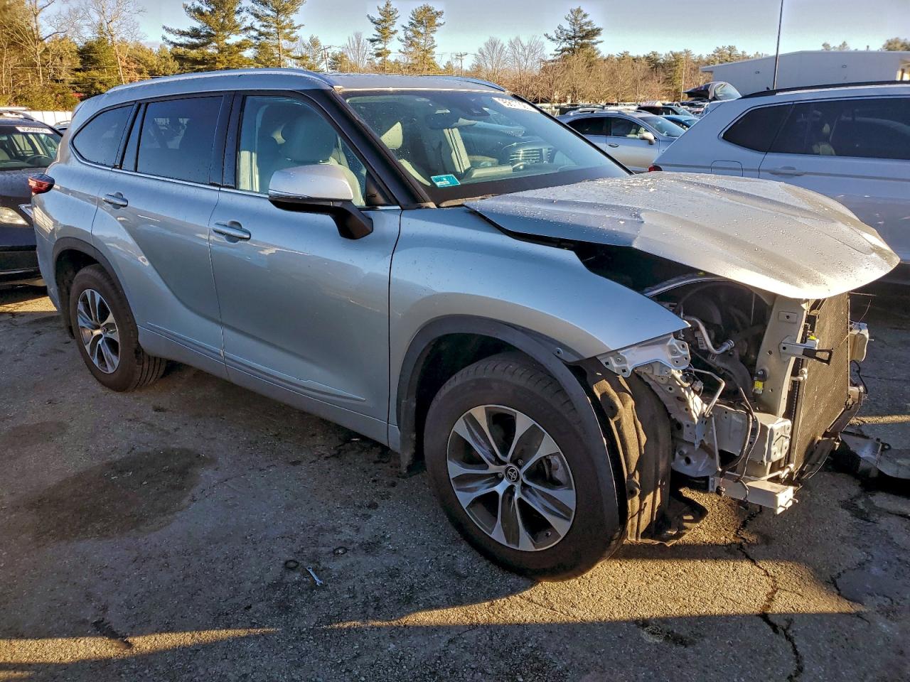 TOYOTA HIGHLANDER XLE