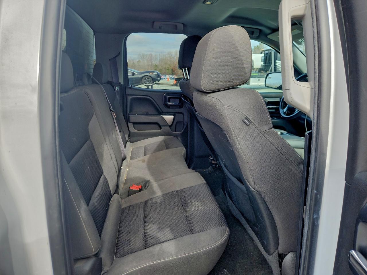 CHEVROLET SILVERADO C1500 LT