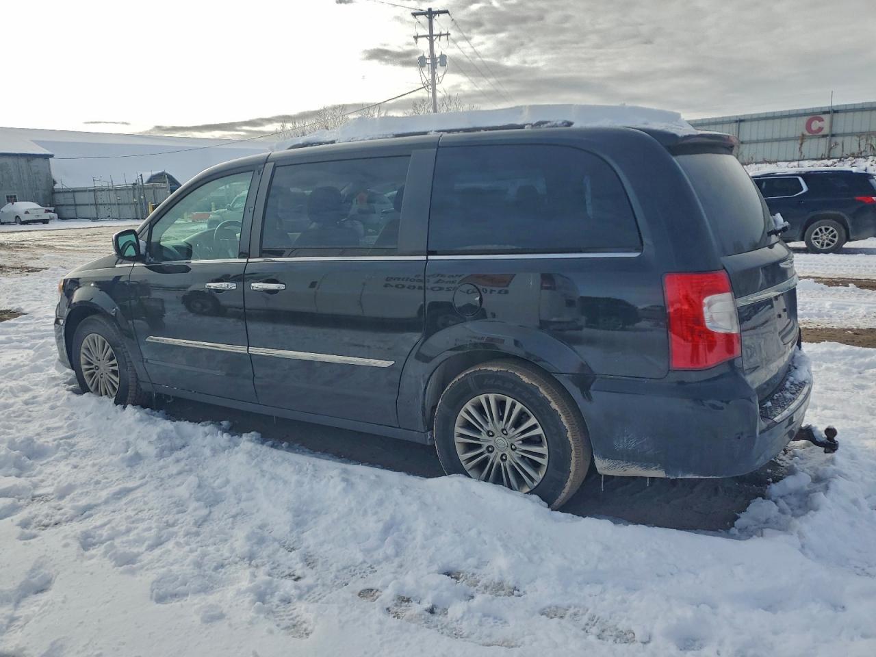 CHRYSLER TOWN & COUNTRY TOURING L