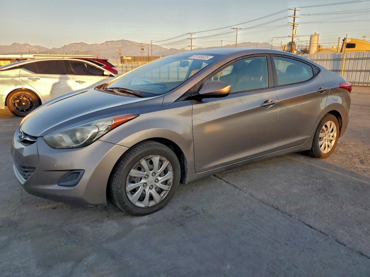 HYUNDAI ELANTRA GLS