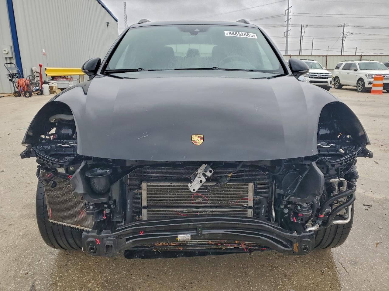 PORSCHE CAYENNE SE HYBRID PLATINUM