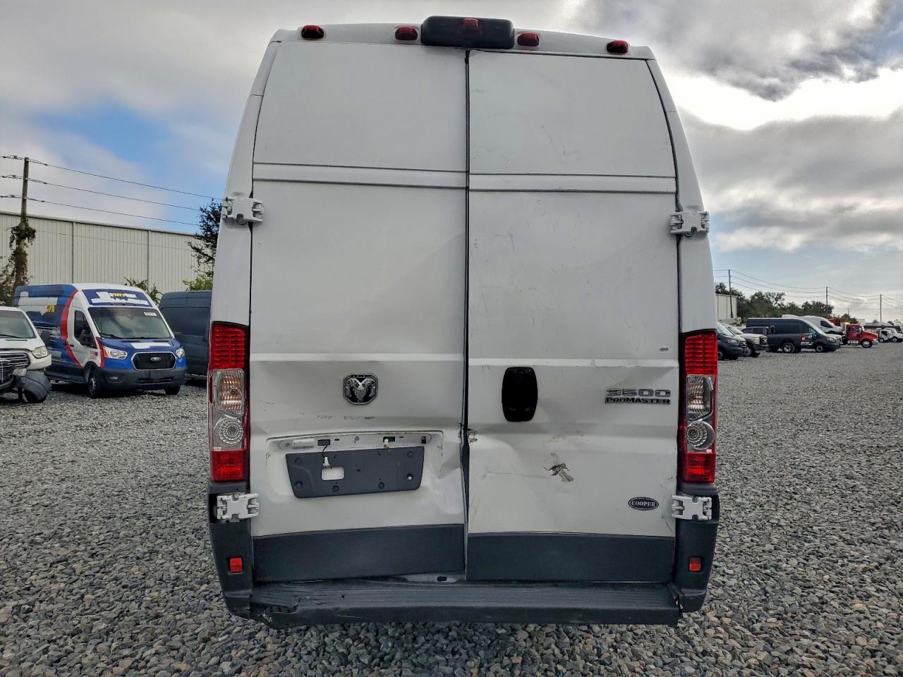 RAM PROMASTER 3500 SUPER HIGH