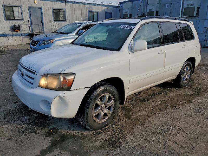 2005 TOYOTA HIGHLANDER #3303711431