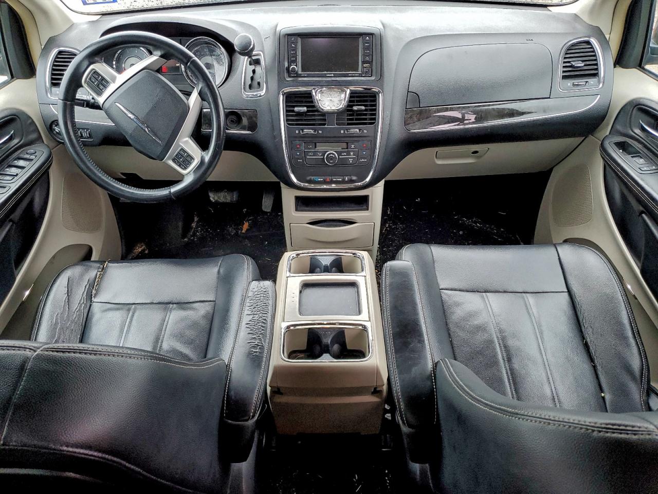 CHRYSLER TOWN & COUNTRY TOURING