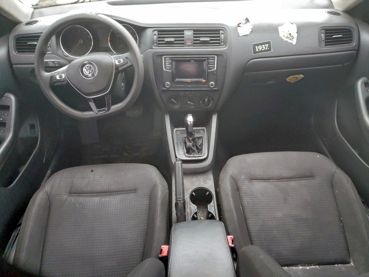 VOLKSWAGEN JETTA S