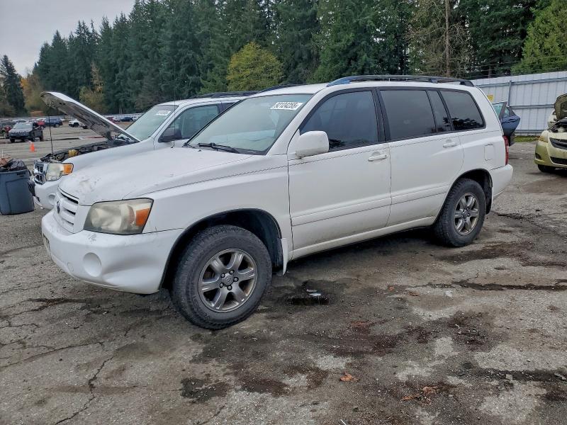 2005 TOYOTA HIGHLANDER #3302963647