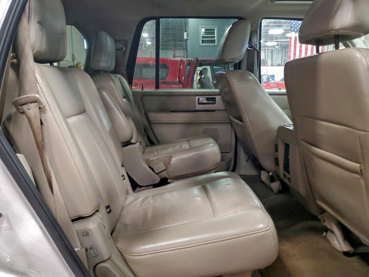 FORD EXPEDITION LIMITED