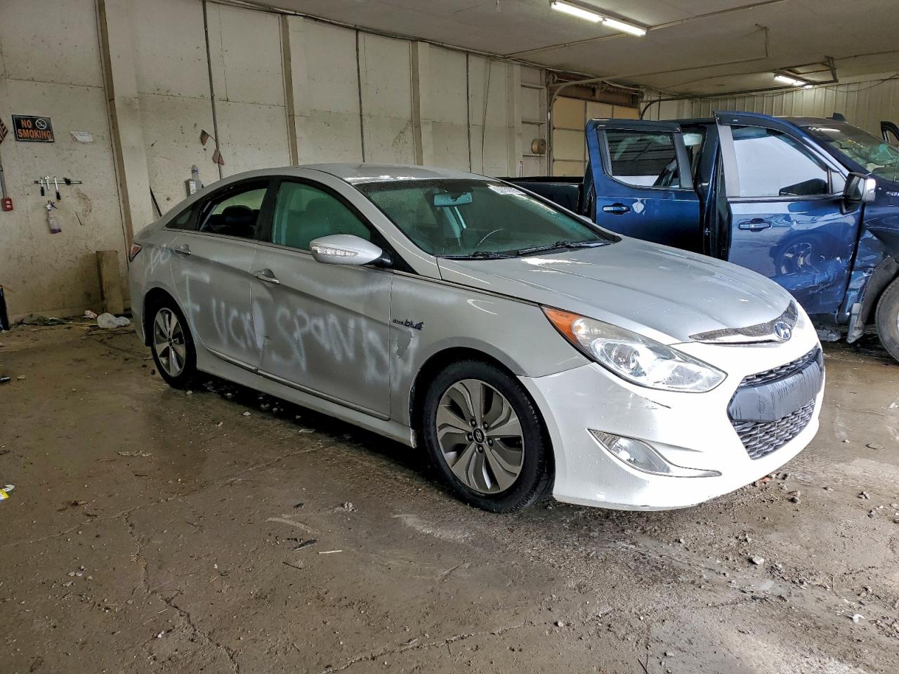 HYUNDAI SONATA HYBRID