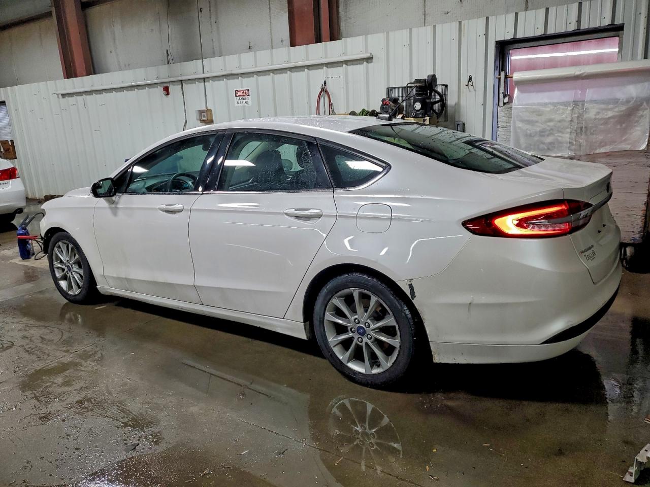 FORD FUSION SE HYBRID