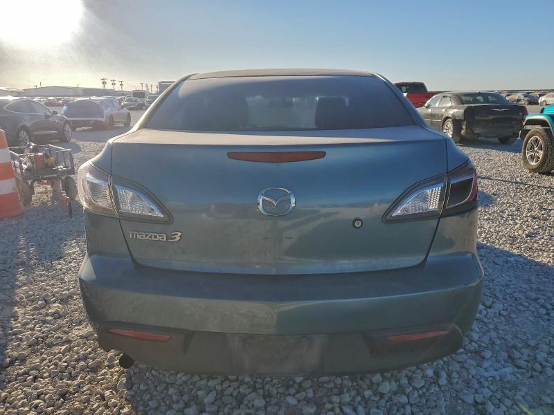 2011 MAZDA 3 I #3312405118