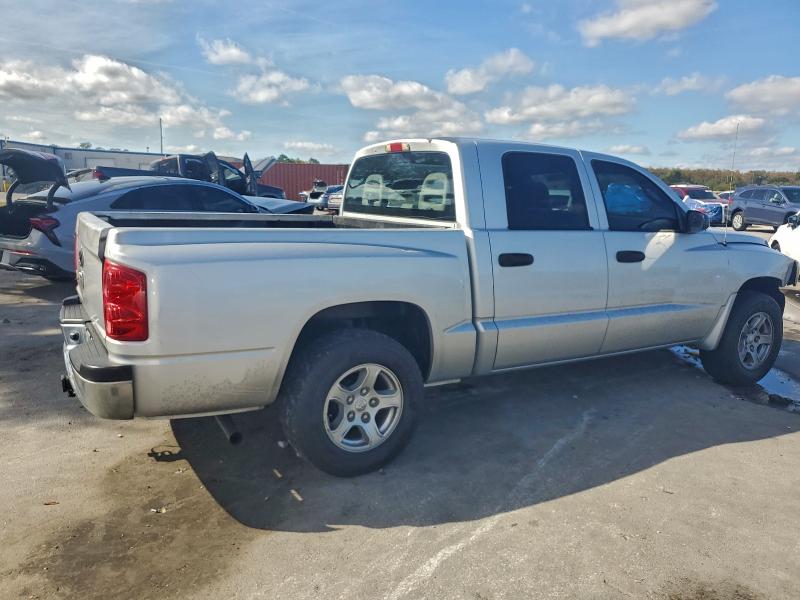 2005 DODGE DAKOTA QUA #3303904715