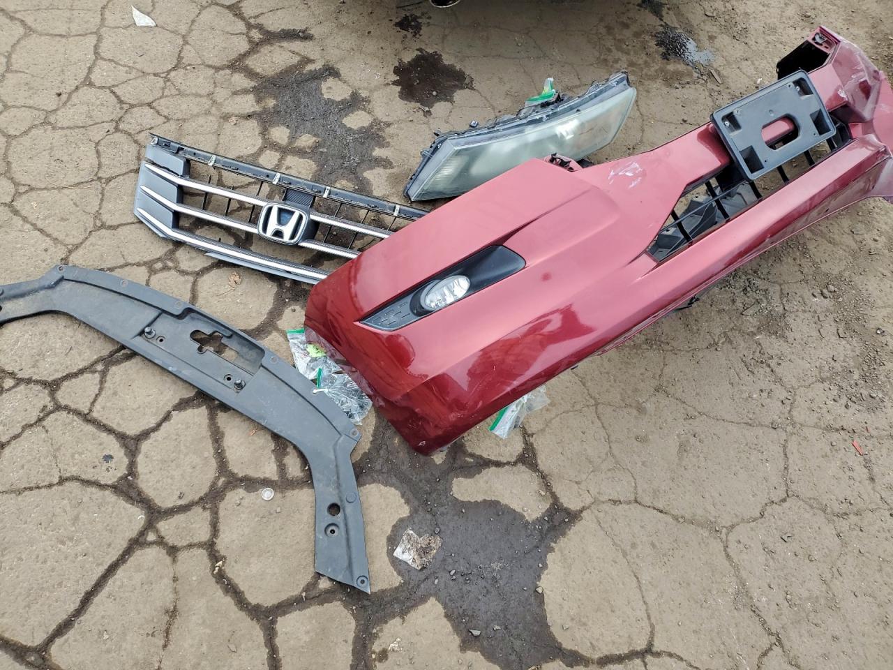 Lot #3316876074 2011 HONDA ACCORD CRO