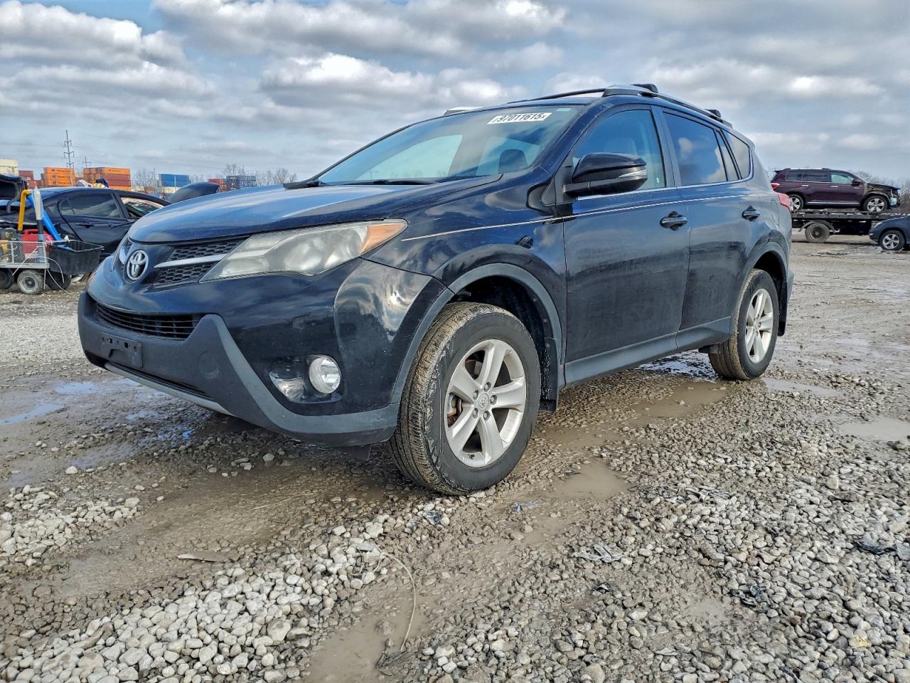 TOYOTA RAV4 XLE