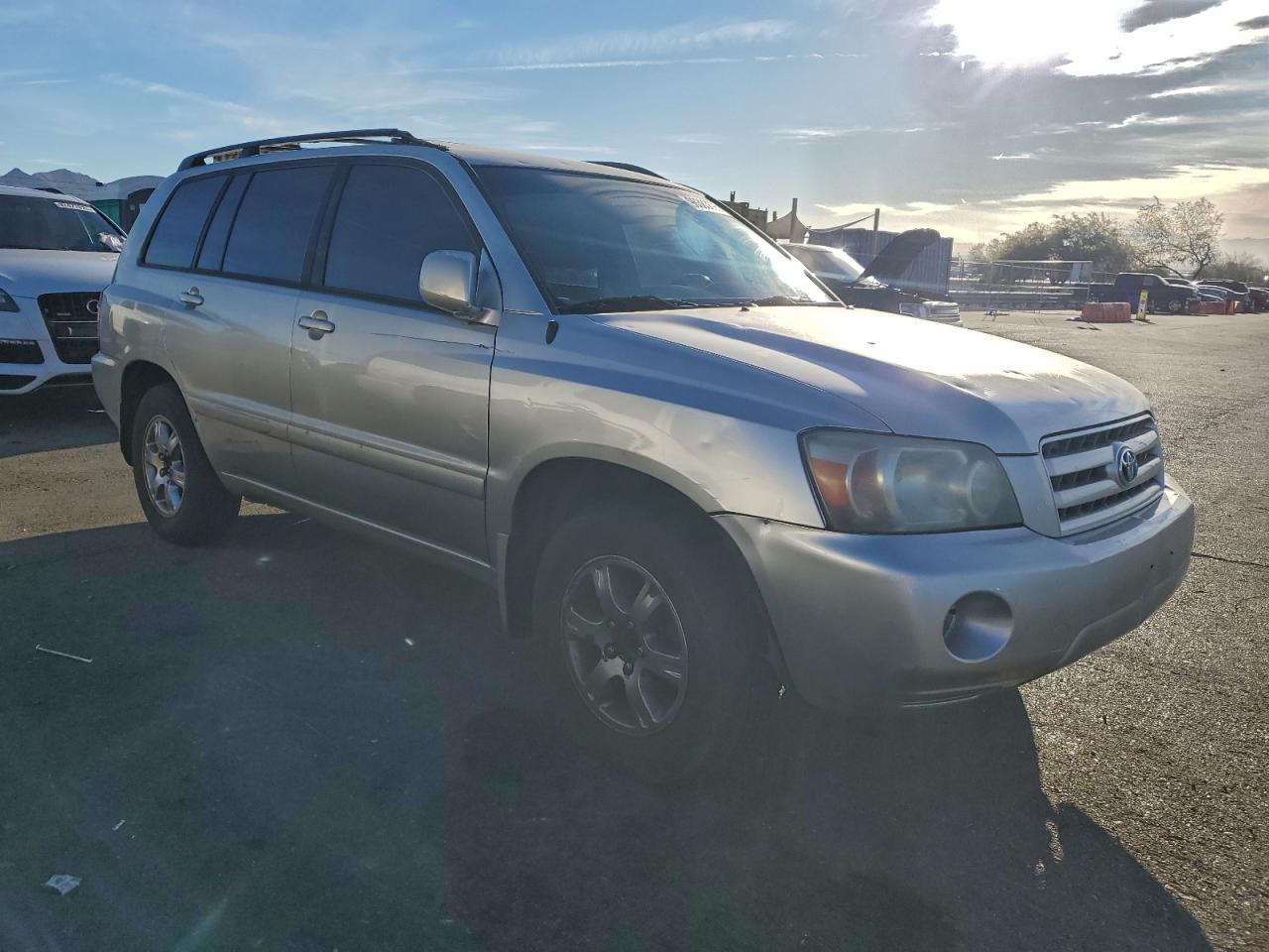 Lot #3318116372 2005 TOYOTA HIGHLANDER