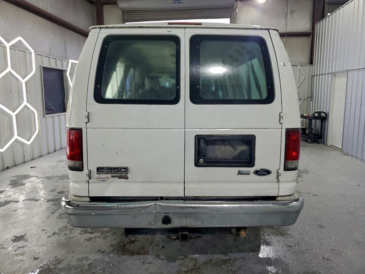 FORD ECONOLINE E350 SUPER DUTY WAGON