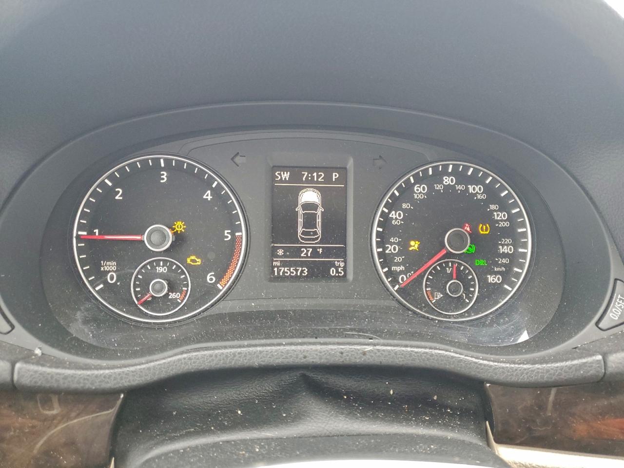 VOLKSWAGEN PASSAT SEL