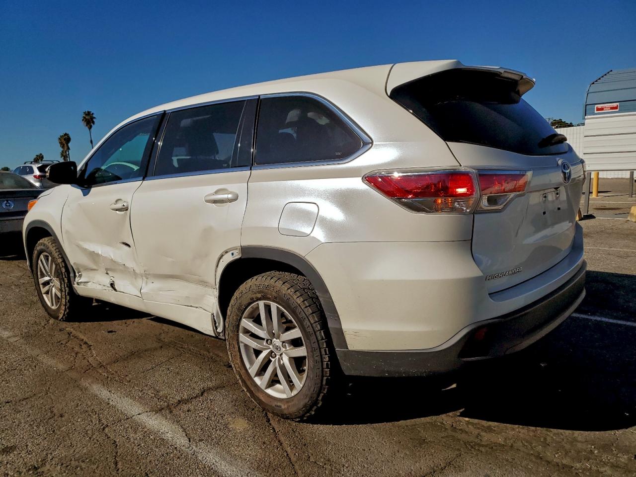 TOYOTA HIGHLANDER LE