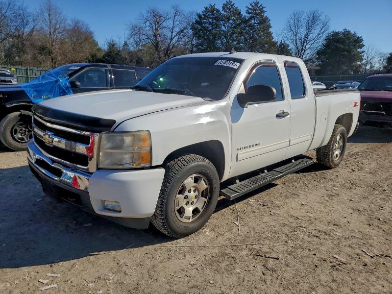 2011 CHEVROLET SILVERADO #3312652187