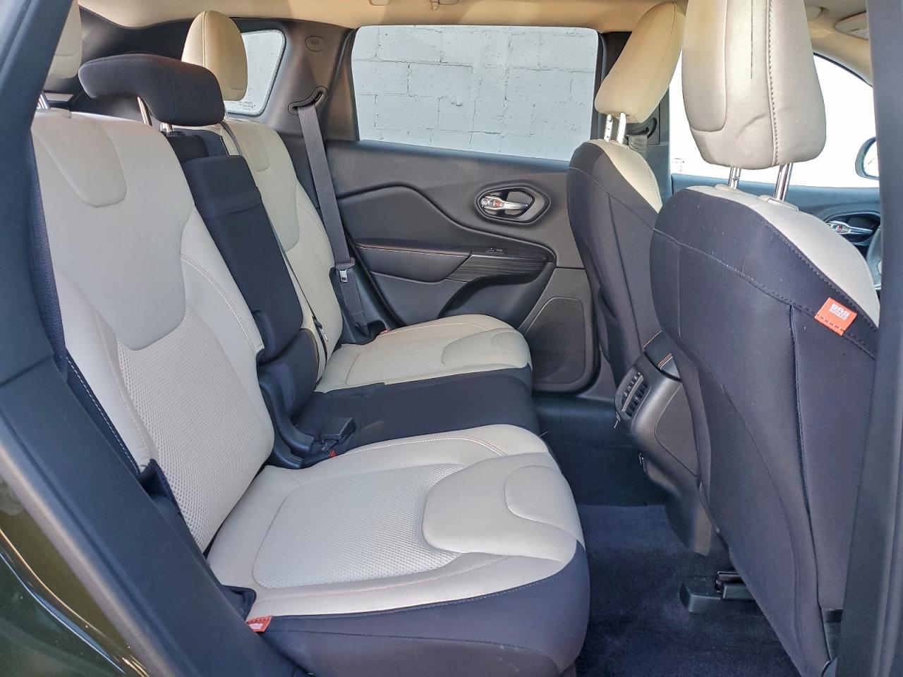 JEEP GRAND CHEROKEE LATITUDE