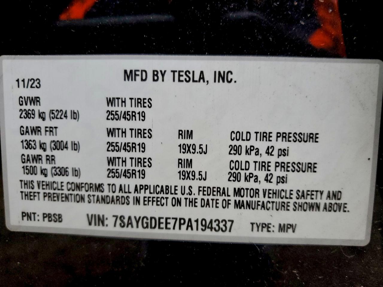 TESLA MODEL Y