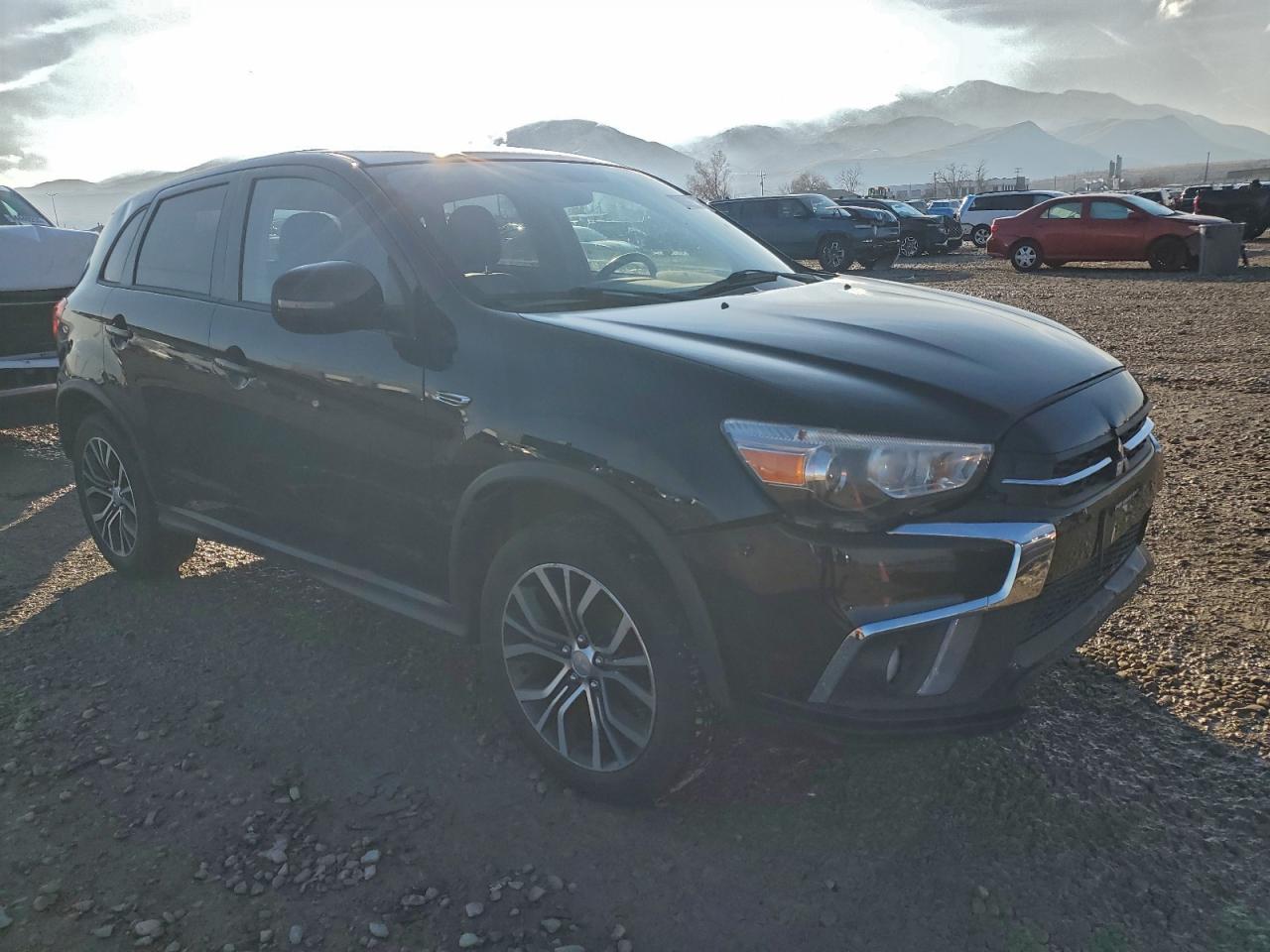 MITSUBISHI OUTLANDER ES