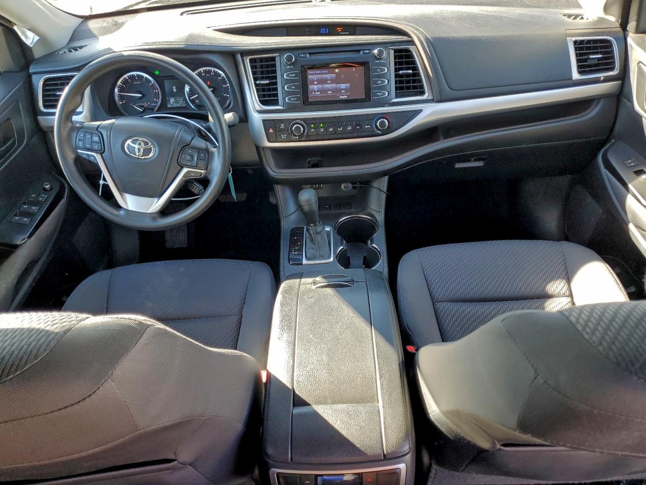 TOYOTA HIGHLANDER LE