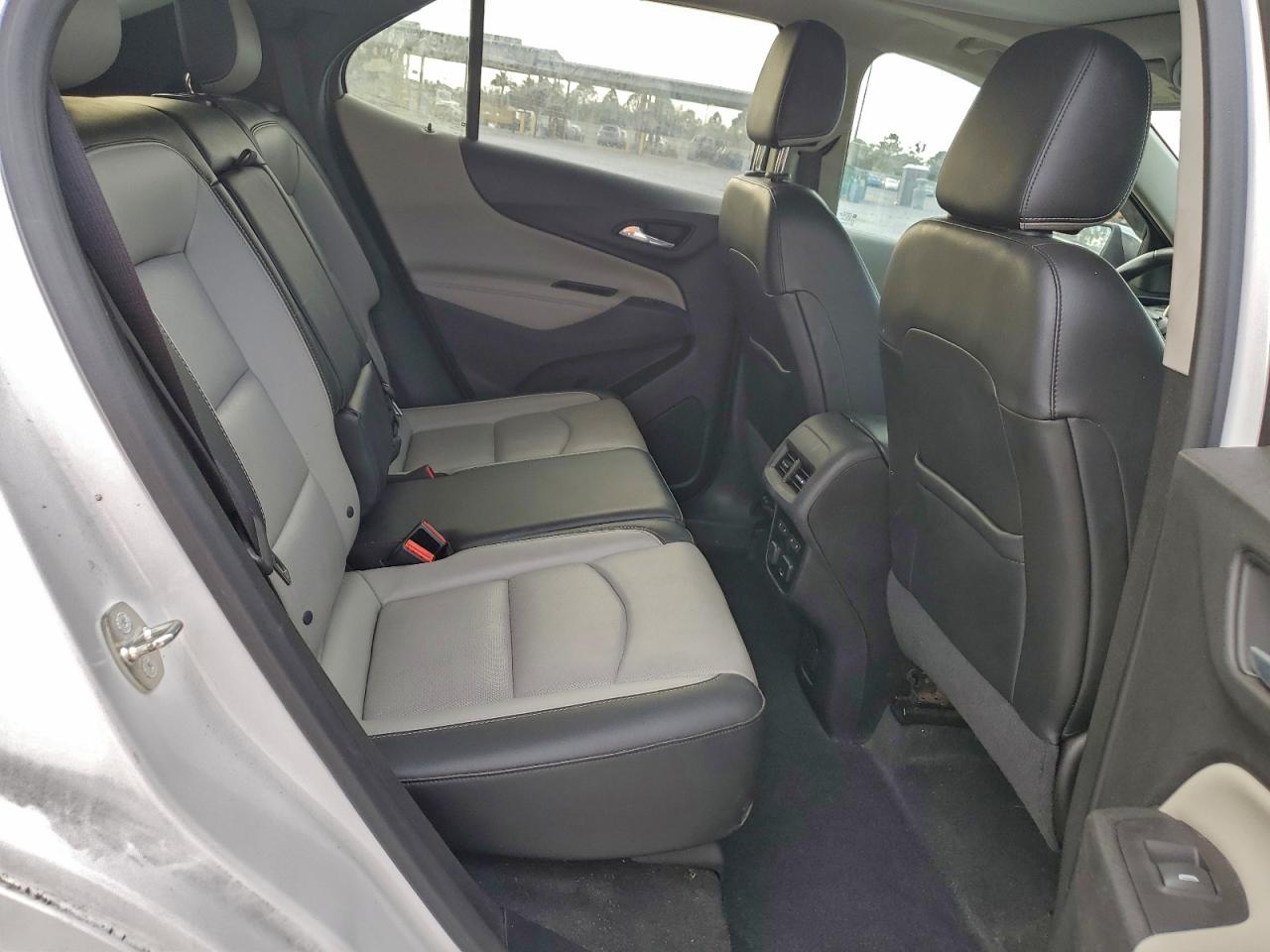 CHEVROLET EQUINOX PREMIER