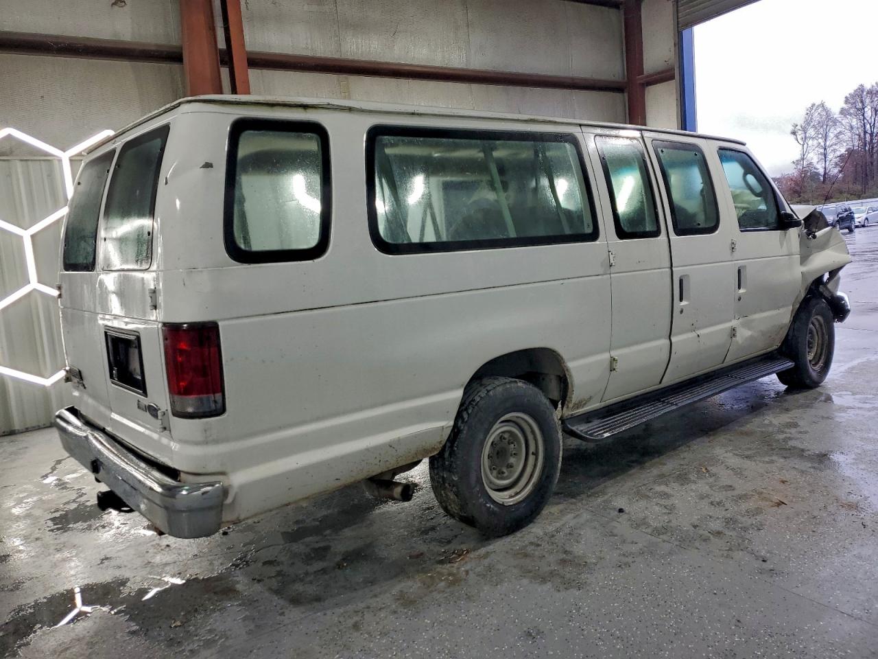 FORD ECONOLINE E350 SUPER DUTY WAGON