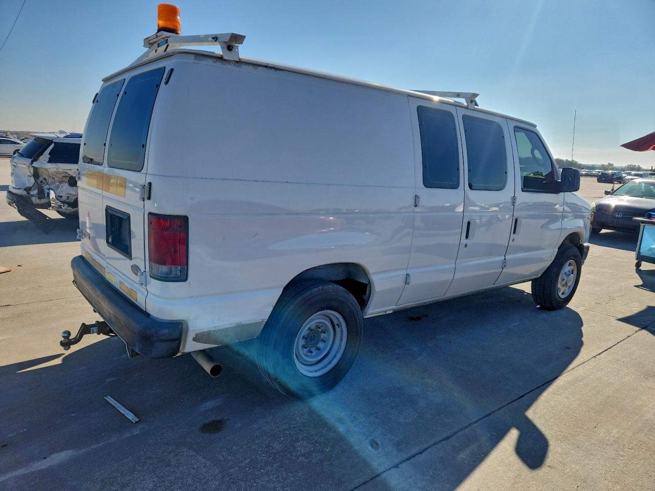 FORD ECONOLINE E250 VAN